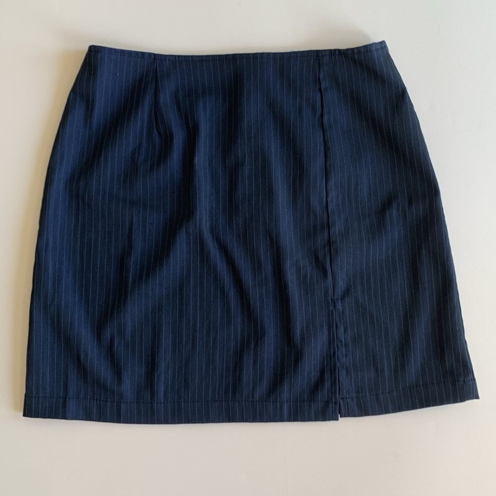 RAVE GIRL BLUE AND LIGHT BLUE PINSTRIPE MINISKIRT•size medium•excellent cond! - Picture 11 of 11